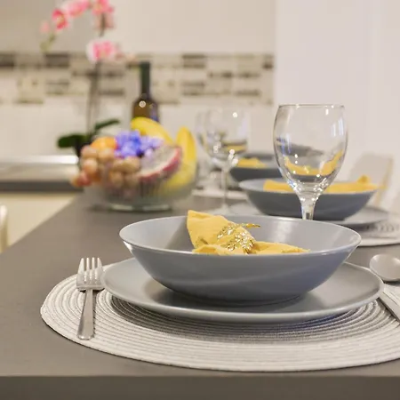 Apartman Rolycar 201